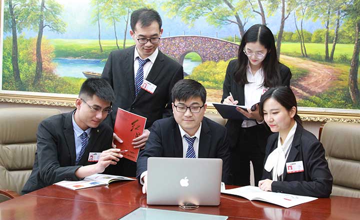 認真商榷設計方案，為用戶提供更科學的投資方針